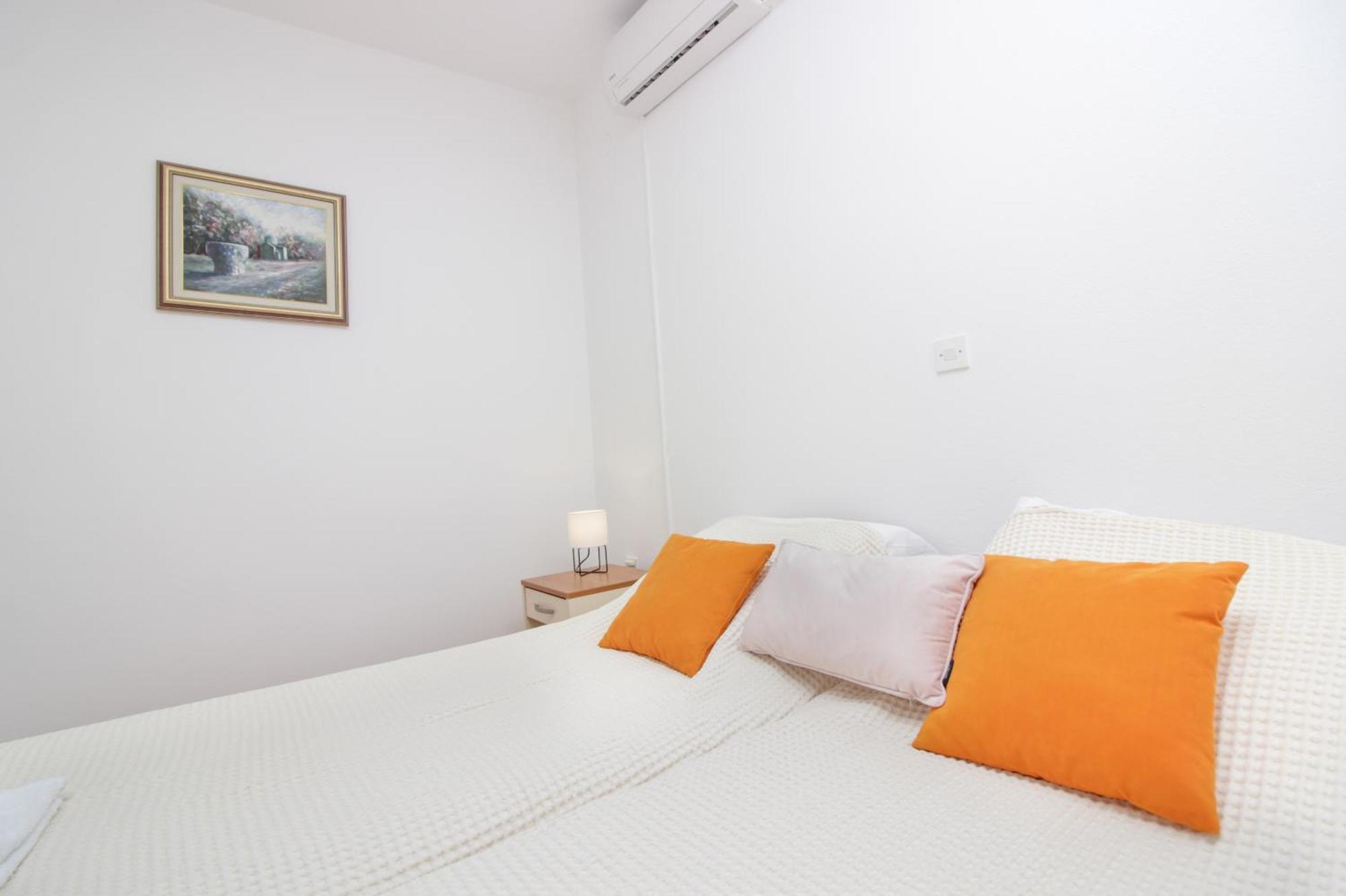 Apartments And Rooms With Parking Space Nin, Zadar - 5805 Quarto foto